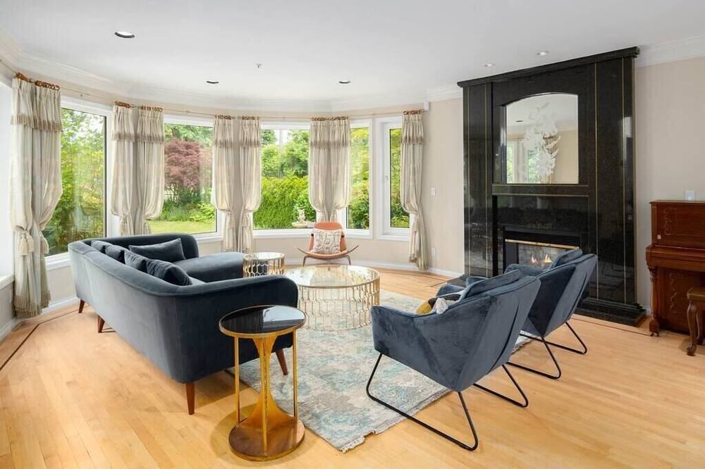 Photo of Bedroom in Kerrisdale