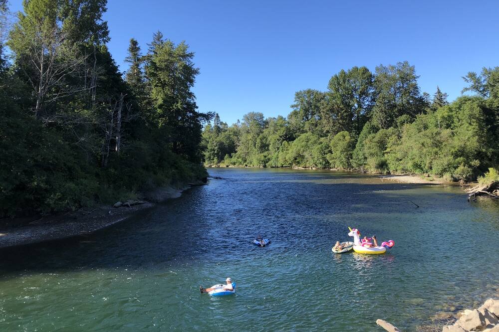 Photo of Others in Courtenay