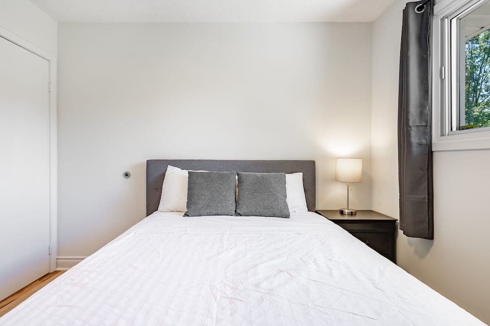 Photo of Bedroom in Tiny