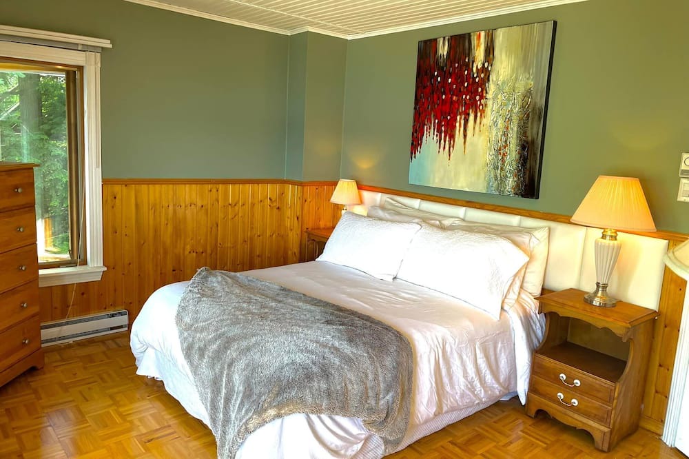 Photo of Bedroom in Potton