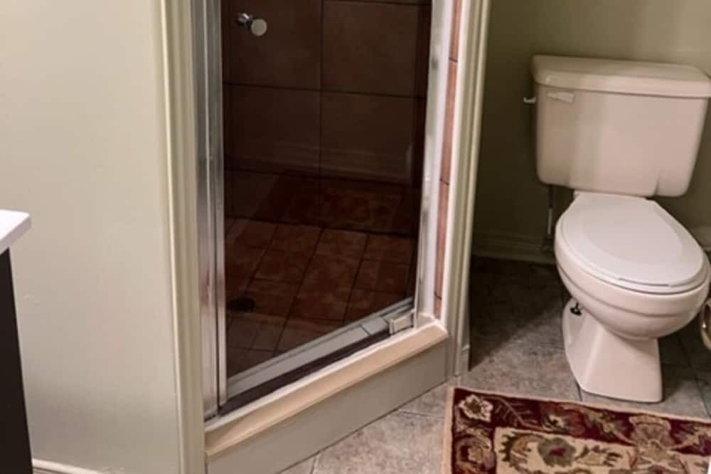Photo of Bathroom in Tiny