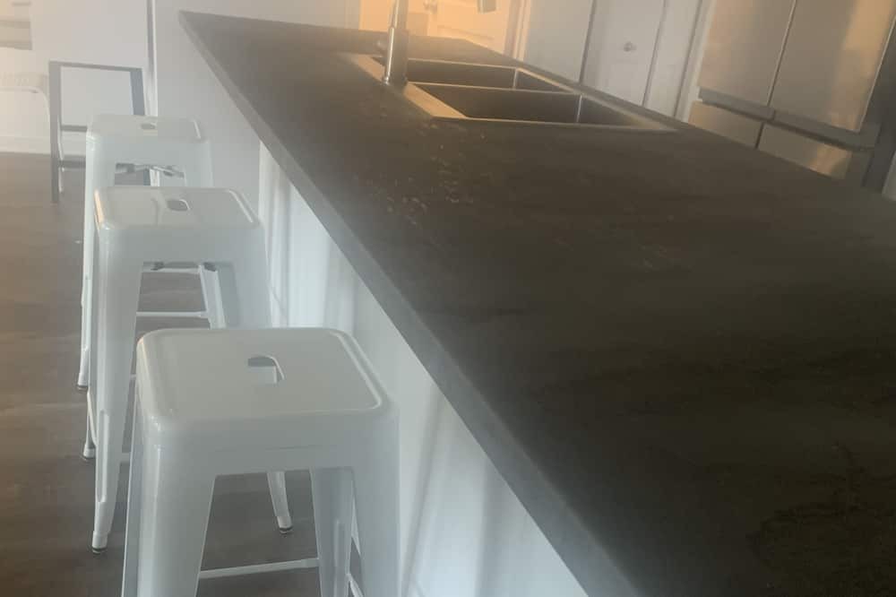 Photo of Kitchen in Aylmer