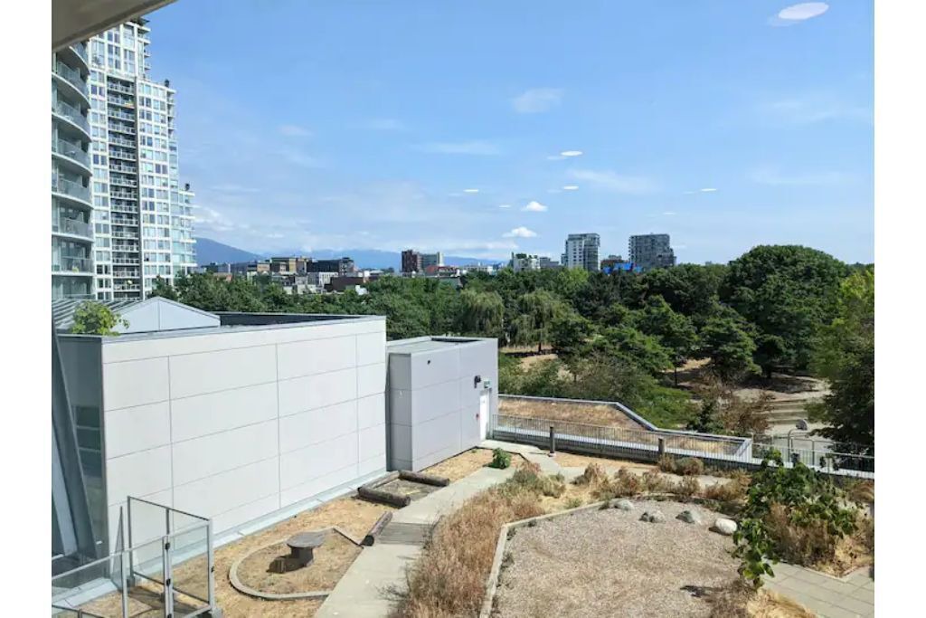 Photo of Outdoor in Crosstown