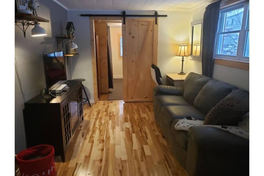 Photo of Livingroom in Lac-Brome
