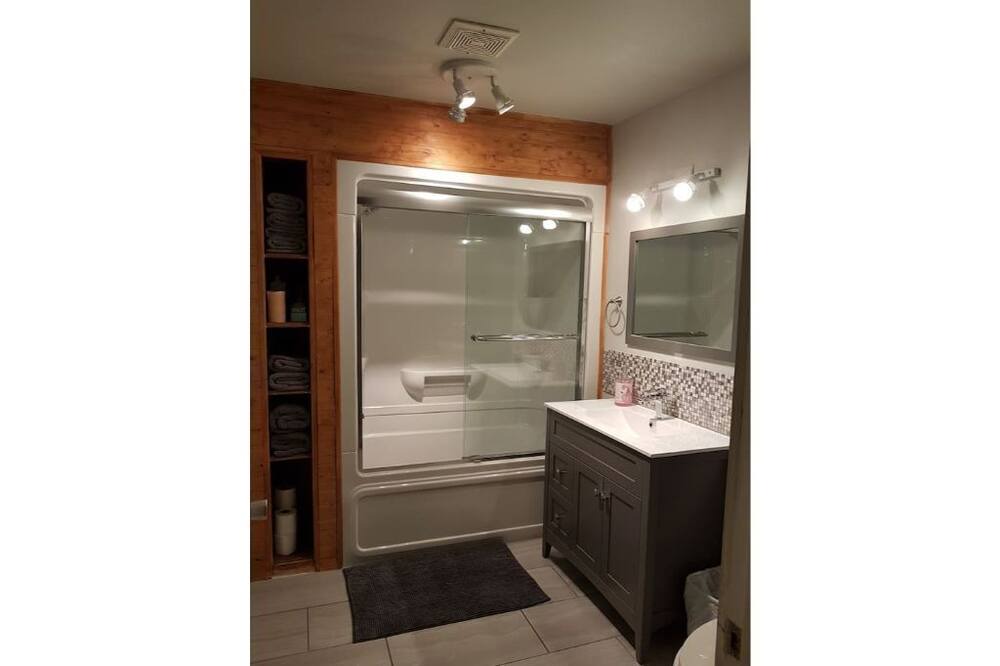 Photo of Bathroom in Lac-Brome