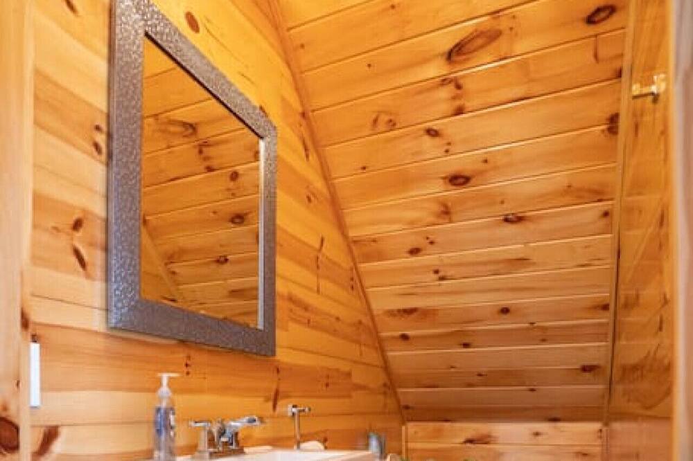 Photo of Bathroom in Val-des-Lacs