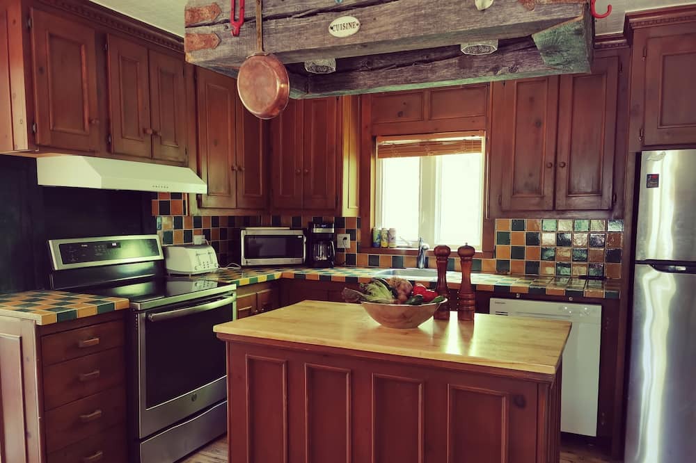 Photo of Kitchen in Saint Fulgence