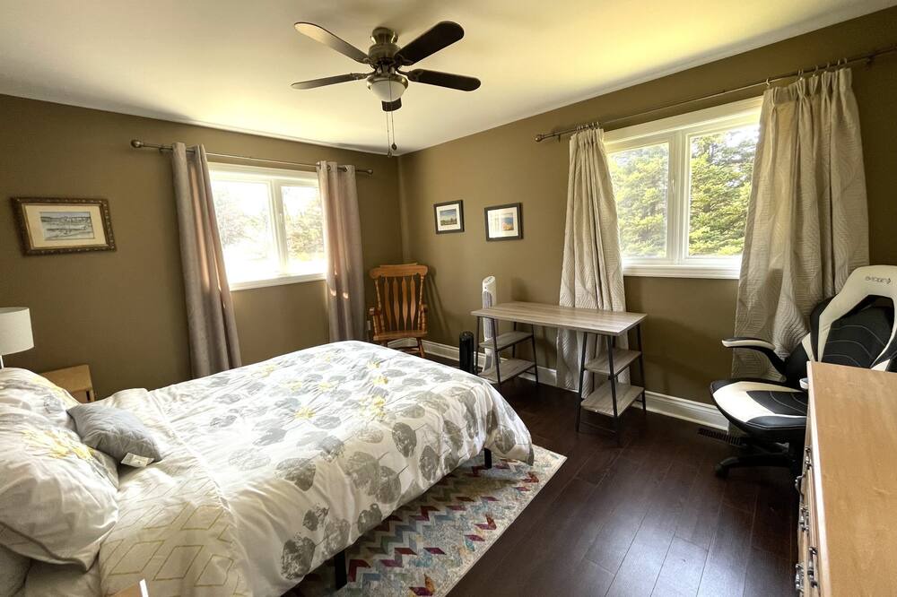 Photo of Bedroom in Bayview