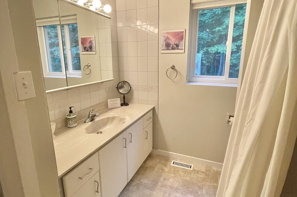 Photo of Bathroom in Bala