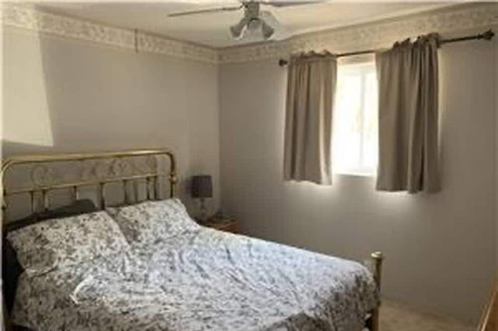 Photo of Bedroom in Bala