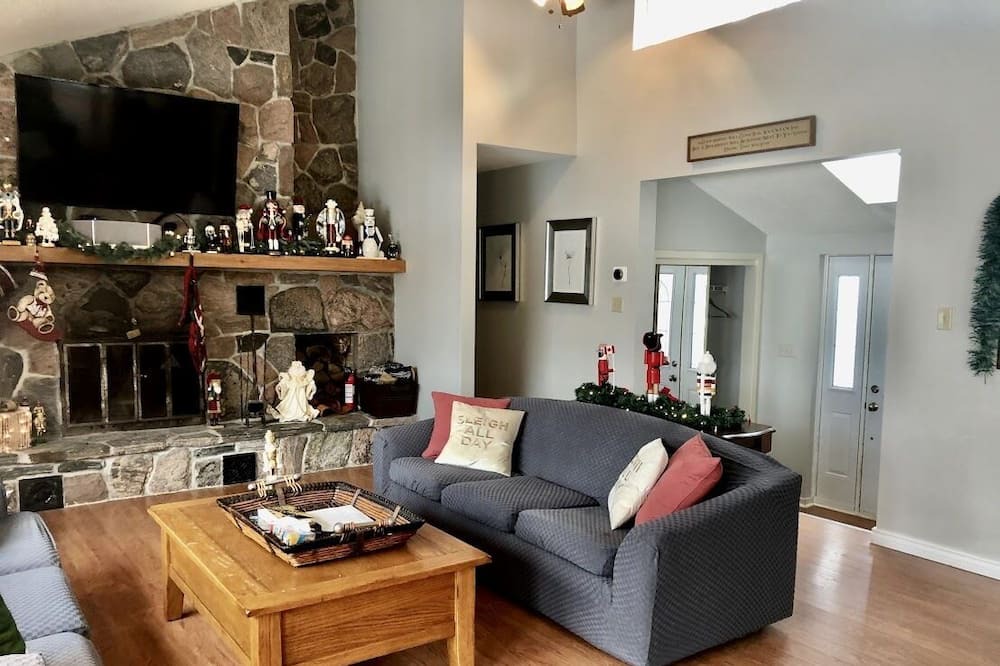 Photo of Livingroom in Bala