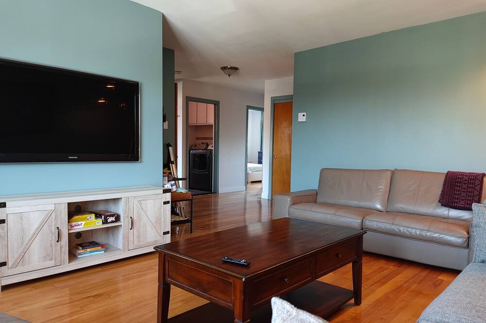 Photo of Livingroom in Laval-des-Rapides
