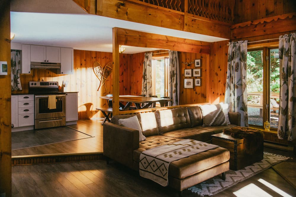 Photo of Livingroom in Sainte-Agathe-des-Monts