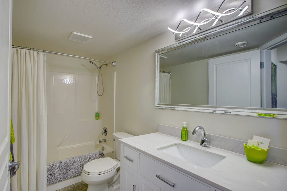 Photo of Bathroom in Quail Ridge