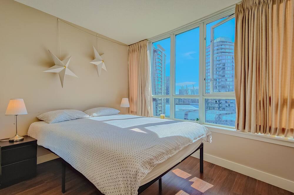 Photo of Bedroom in Crosstown