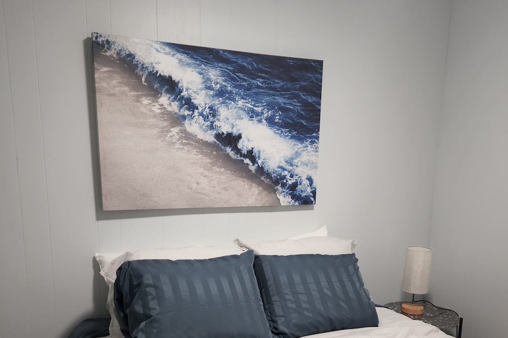 Photo of Bedroom in Shemogue