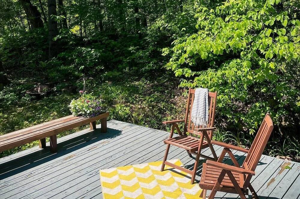 Photo of Patio Balcony in Val-des-Monts
