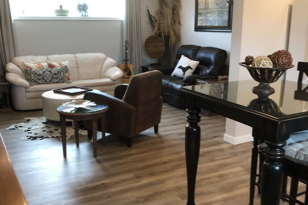 Photo of Livingroom in Vernon