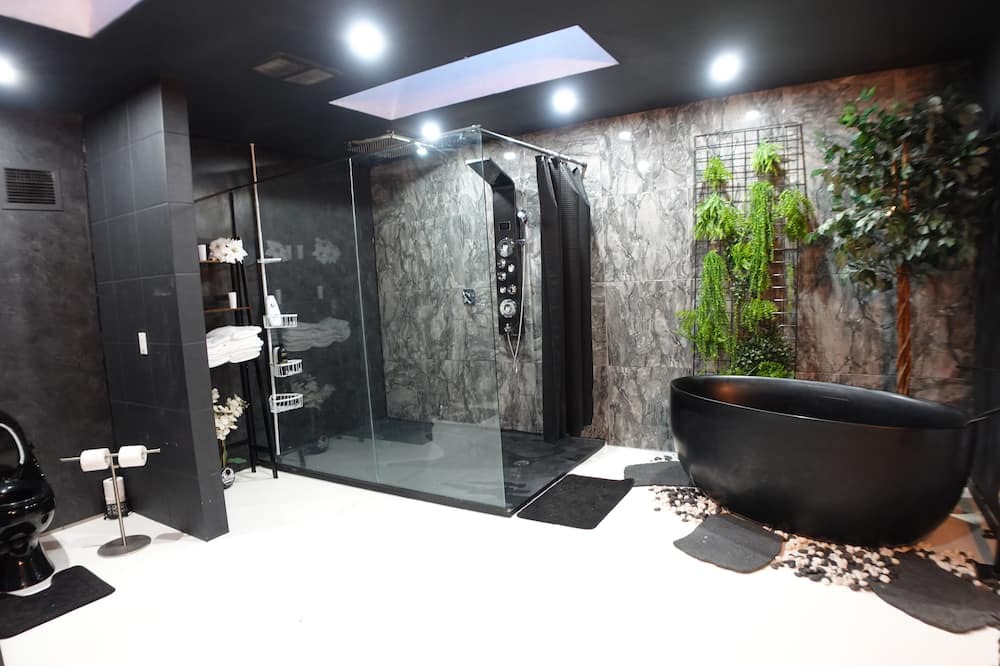Photo of Bathroom in Mirabel