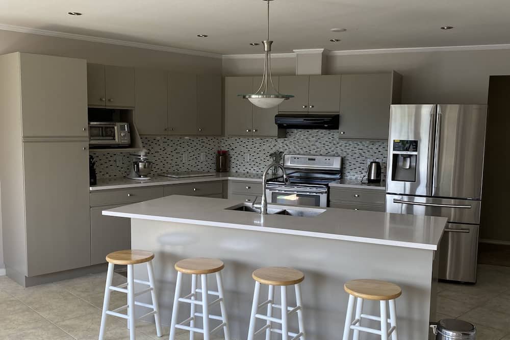 Photo of Kitchen in Sechelt