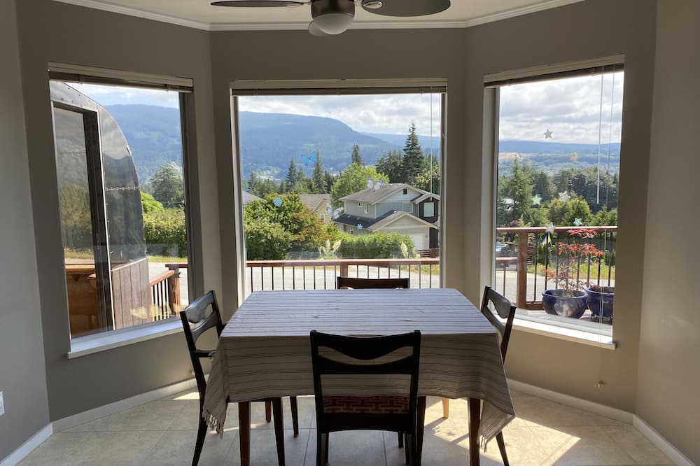 Photo of Kitchen in Sechelt