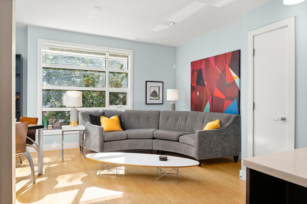 Photo of Livingroom in Bridgeland