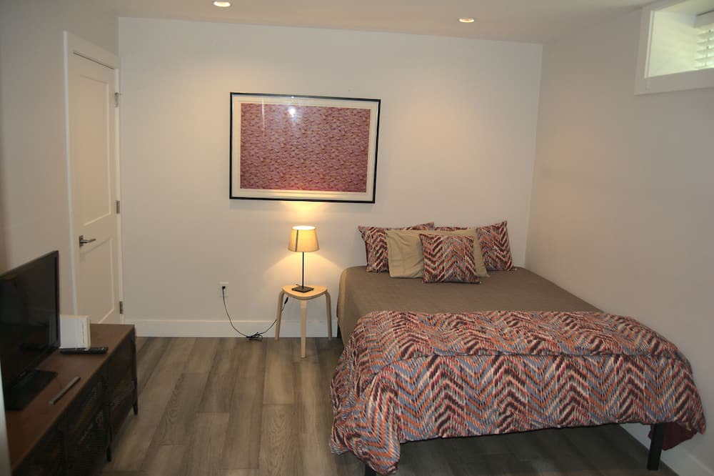 Photo of Bedroom in Riley Park