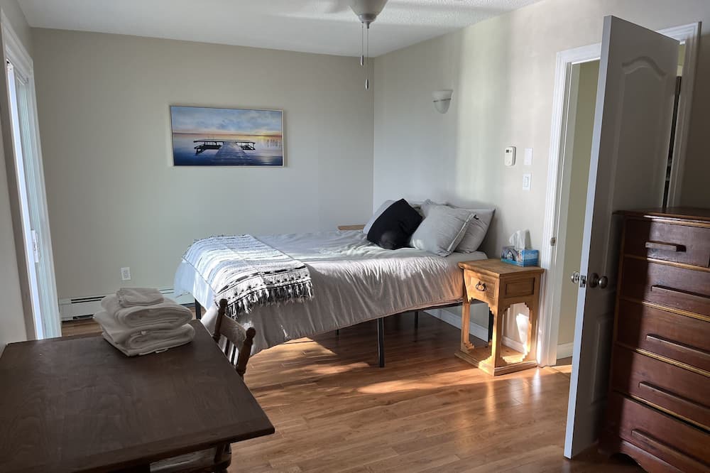 Photo of Bedroom in Feronia