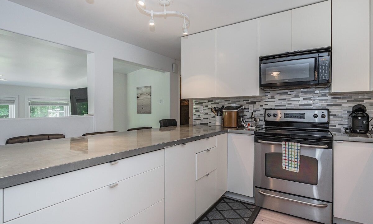 Photo of Kitchen in South Bruce Peninsula