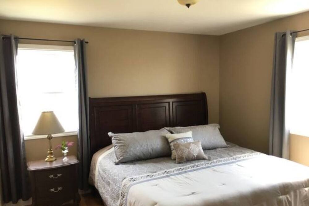 Photo of Bedroom in Ellerslie