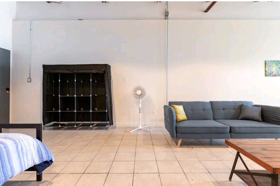 Photo of Livingroom in La Petite-Patrie