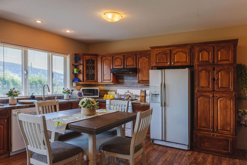 Photo of Kitchen in Coldstream