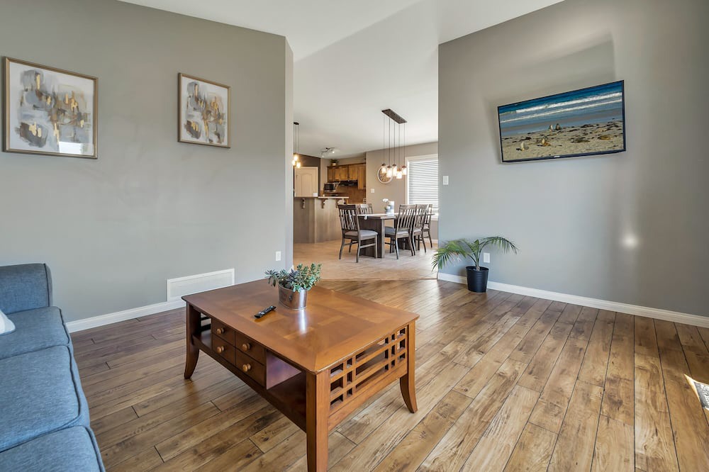 Photo of Livingroom in Lethbridge