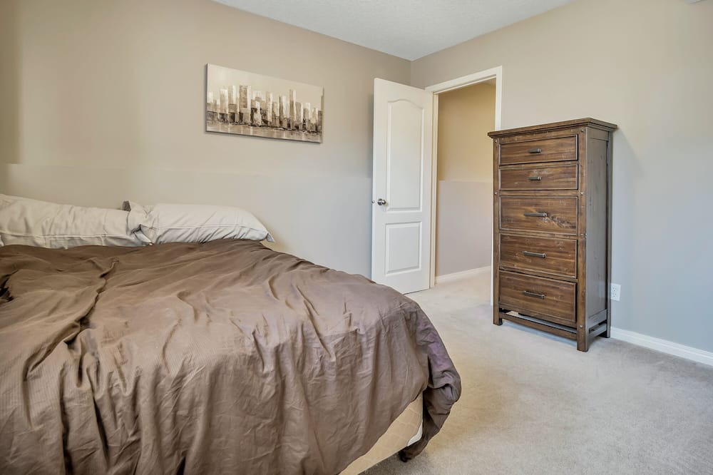 Photo of Bedroom in Lethbridge