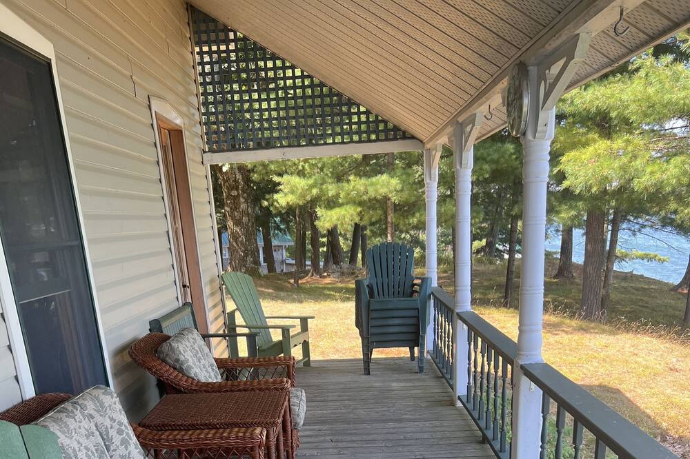 Photo of Patio Balcony in Leeds and the Thousand Islands