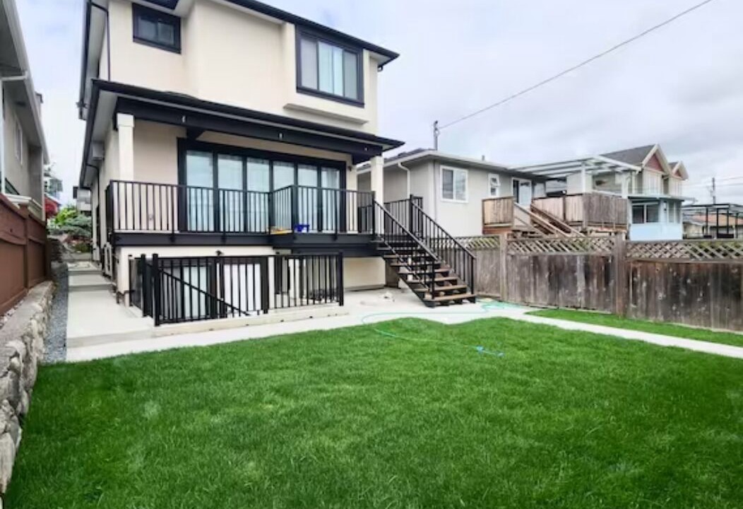 Photo of Outdoor in Fraserview