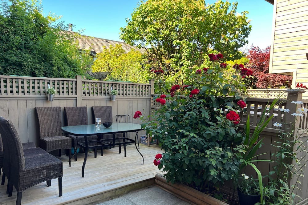 Photo of Patio Balcony in Central Lonsdale