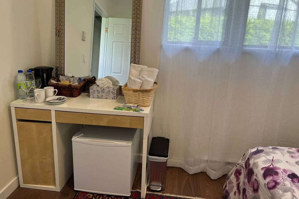 Photo of Bedroom in Central Lonsdale