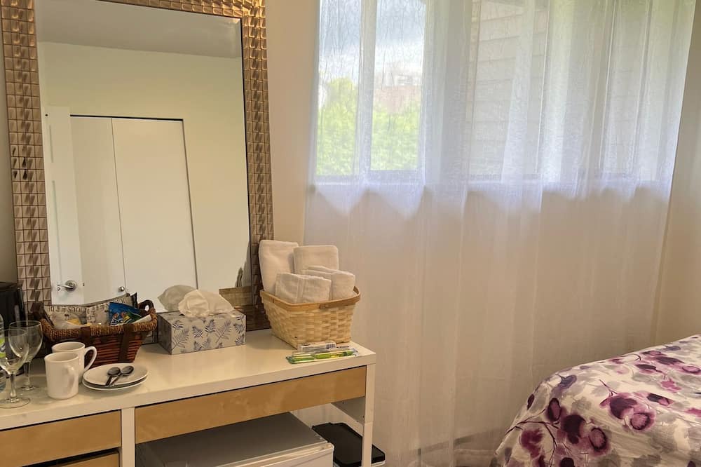 Photo of Bedroom in Central Lonsdale