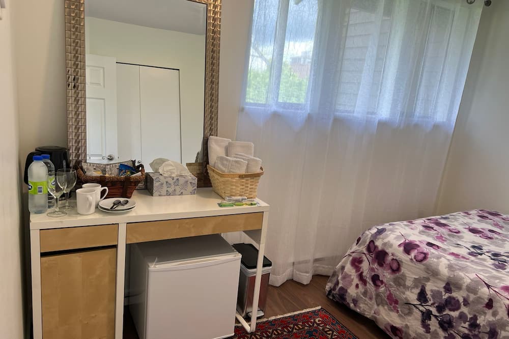 Photo of Bedroom in Central Lonsdale