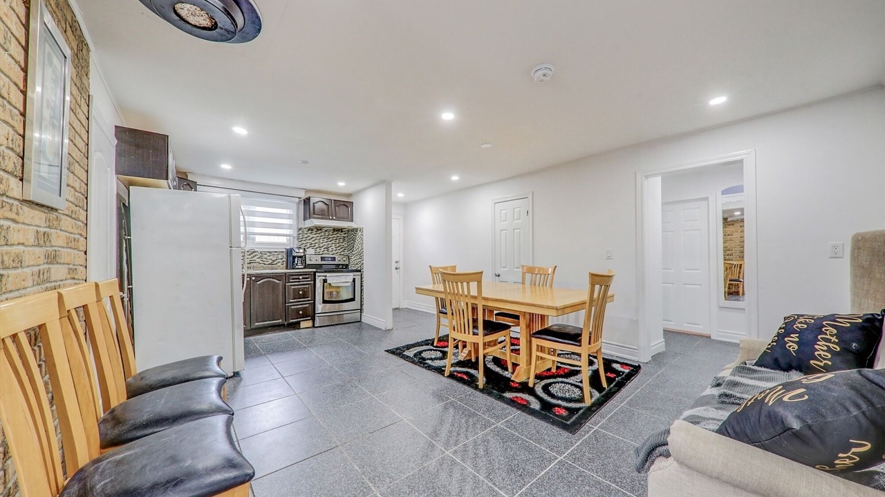 Photo of Livingroom in Fenelon Falls