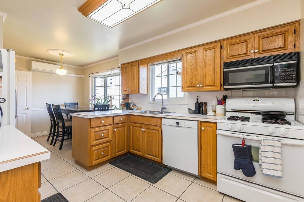 Photo of Kitchen in Chilliwack Proper Village West