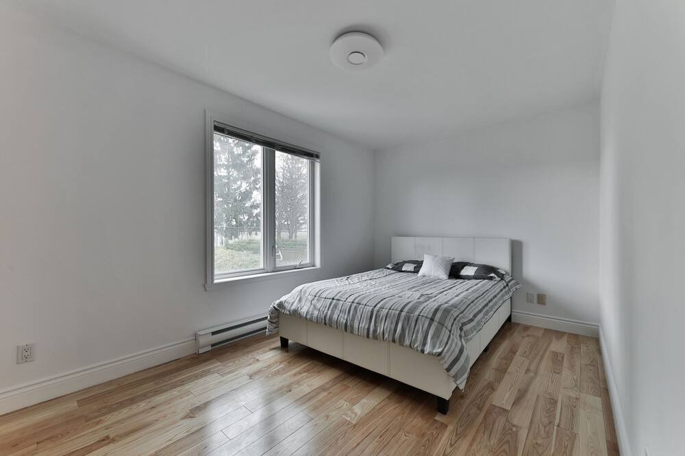Photo of Bedroom in Repentigny