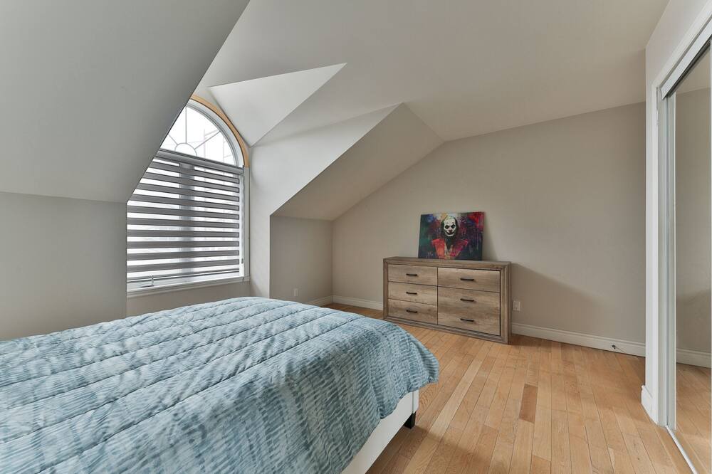 Photo of Bedroom in Repentigny