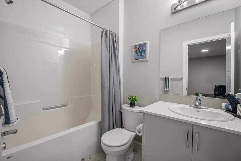 Photo of Bathroom in Airdrie