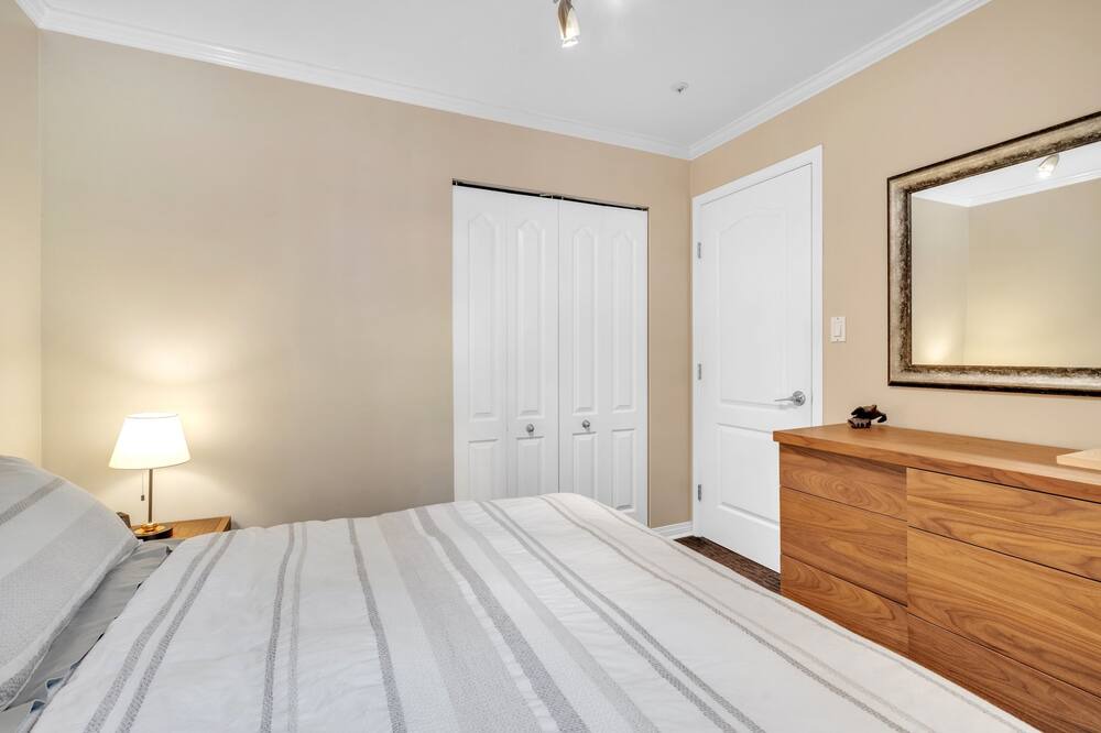 Photo of Bedroom in Riley Park