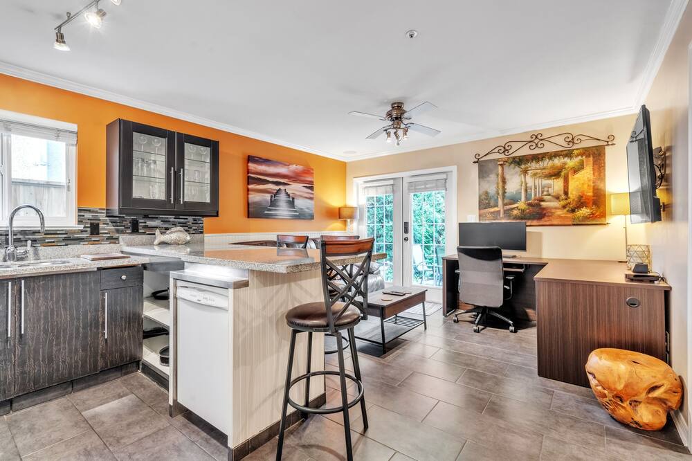 Photo of Kitchen in Riley Park