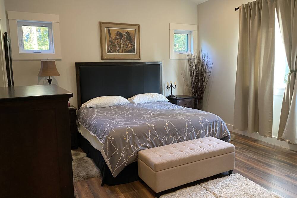 Photo of Bedroom in Langley