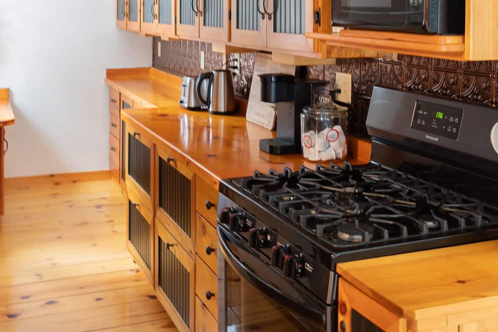 Photo of Kitchen in Utterson