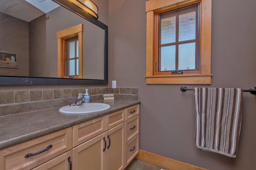 Photo of Bathroom in Kamloops